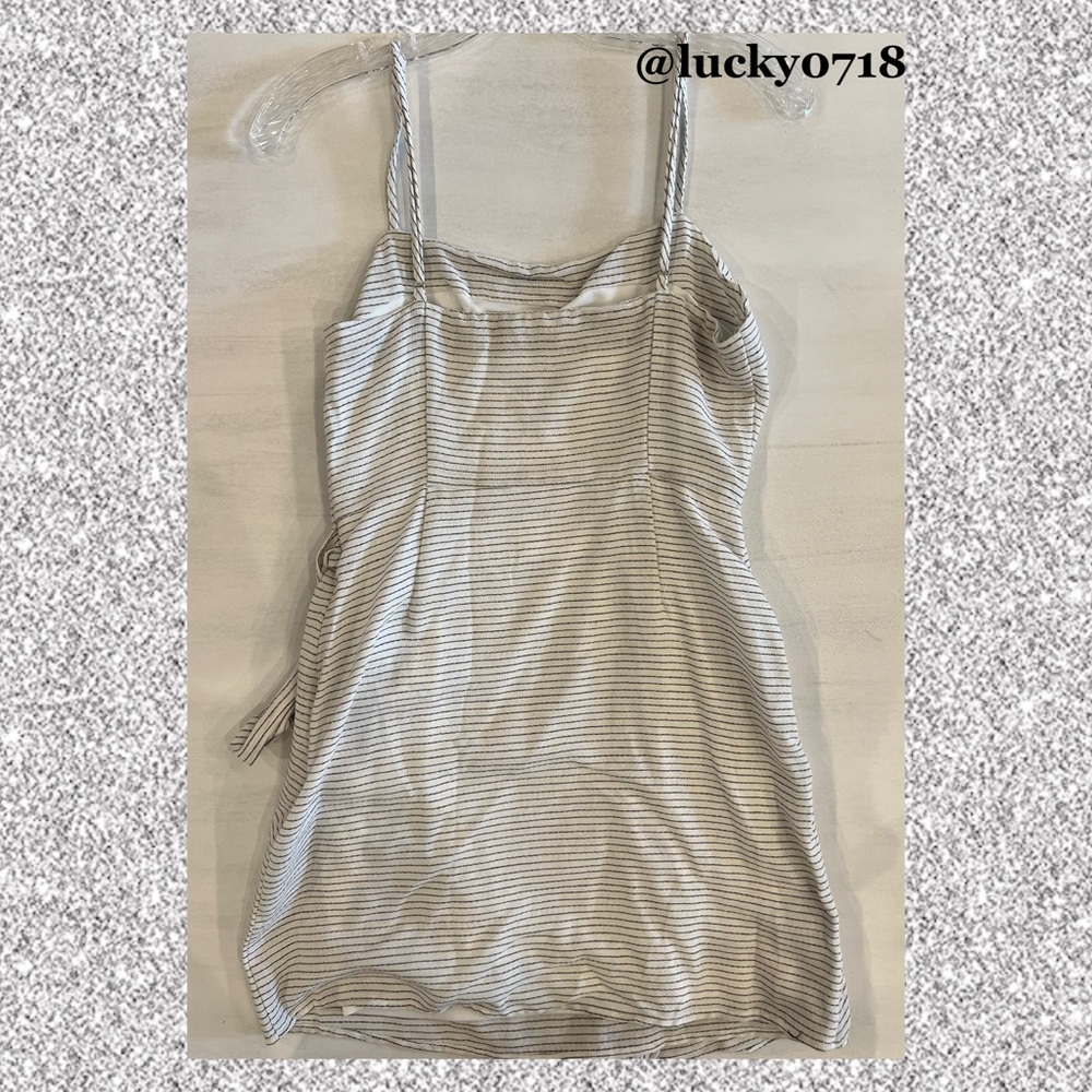 Cotton Candy LA NWT Laura Black and White Striped Ruffle Wrap Mini Dress Sz S - Picture 8 of 11